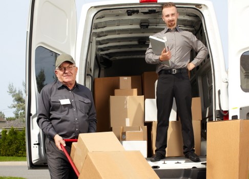Local movers planning a Southgate residential relocation