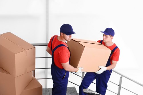Trusted man with van Southgate service for local moves