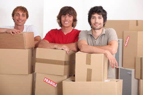 Southgate packing and unpacking service for residential and business moves